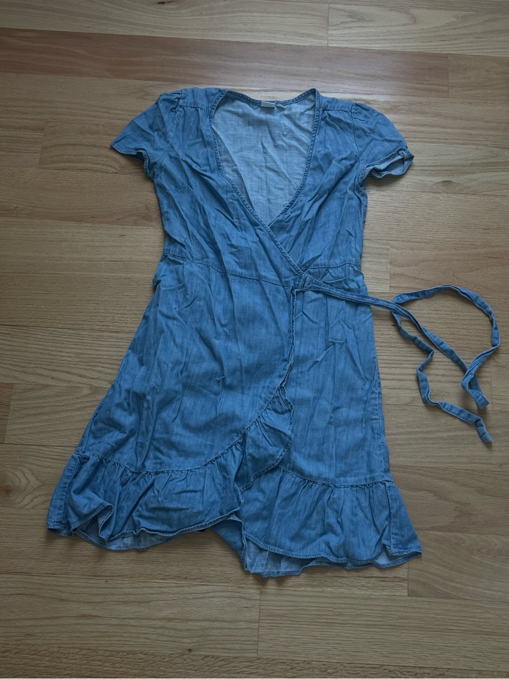 GAP Light Blue Chambray Top